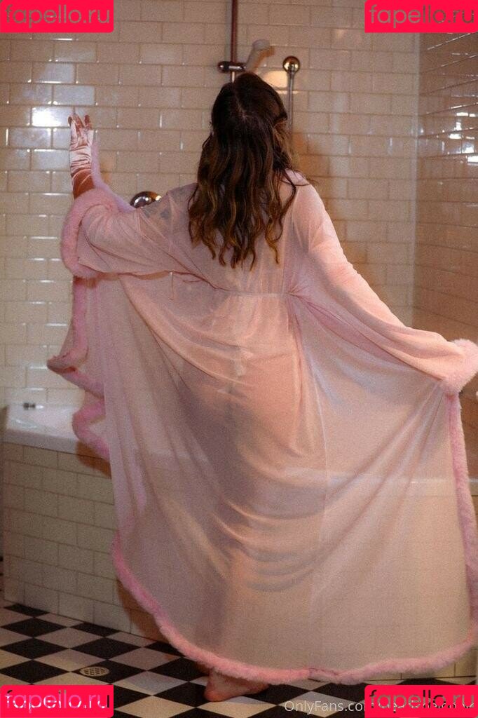 pearlspeignoir Onlyfans Photo Gallery 