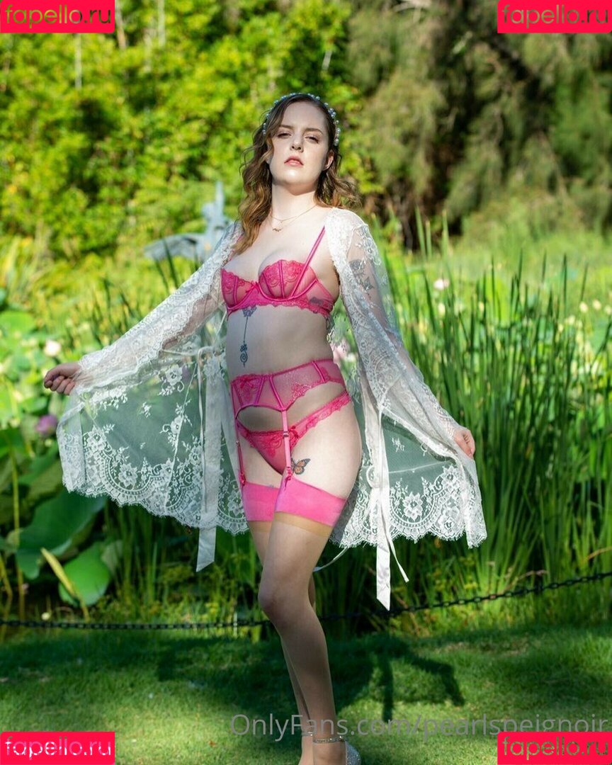 pearlspeignoir Onlyfans Photo Gallery 