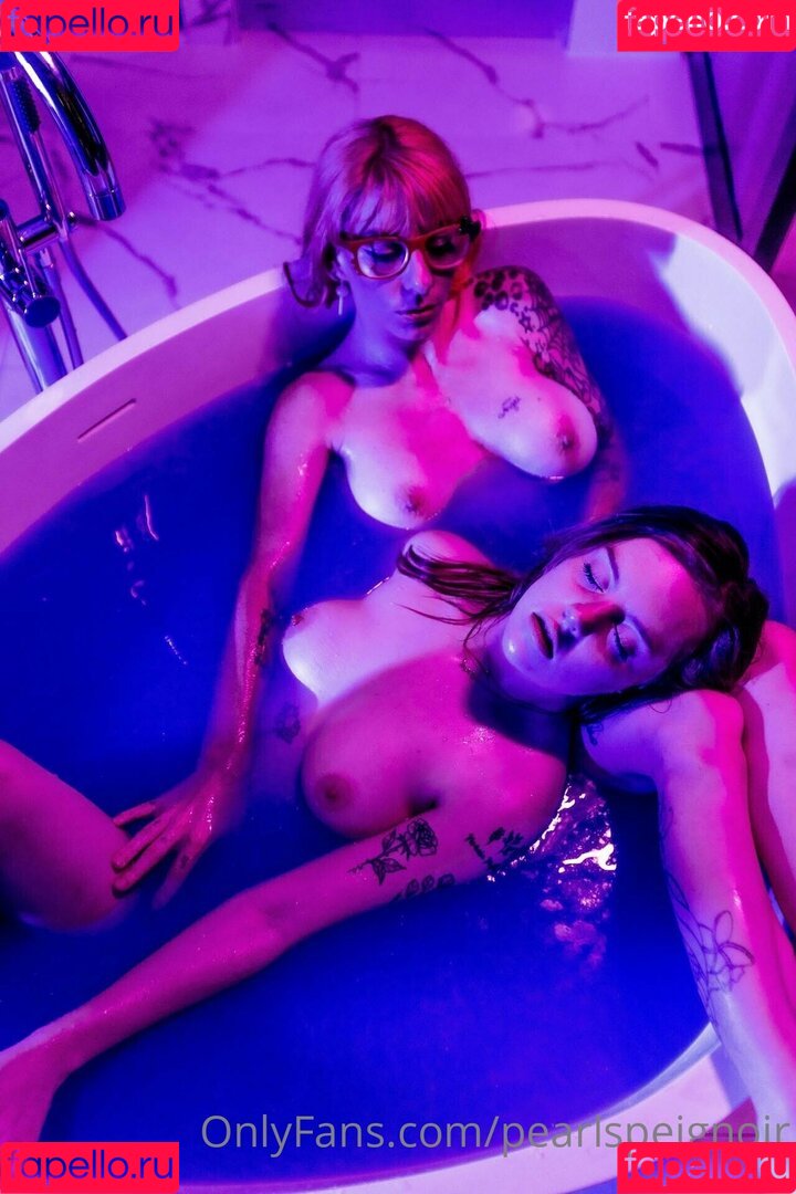 pearlspeignoir Onlyfans Photo Gallery 