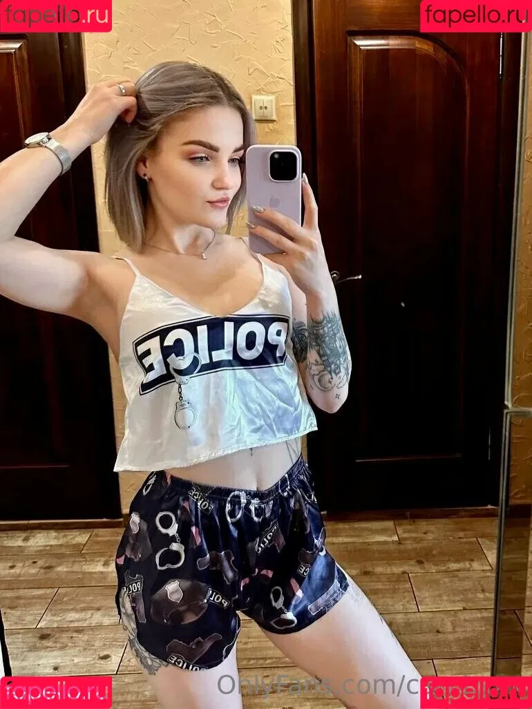 carol.xxx Onlyfans Photo Gallery 