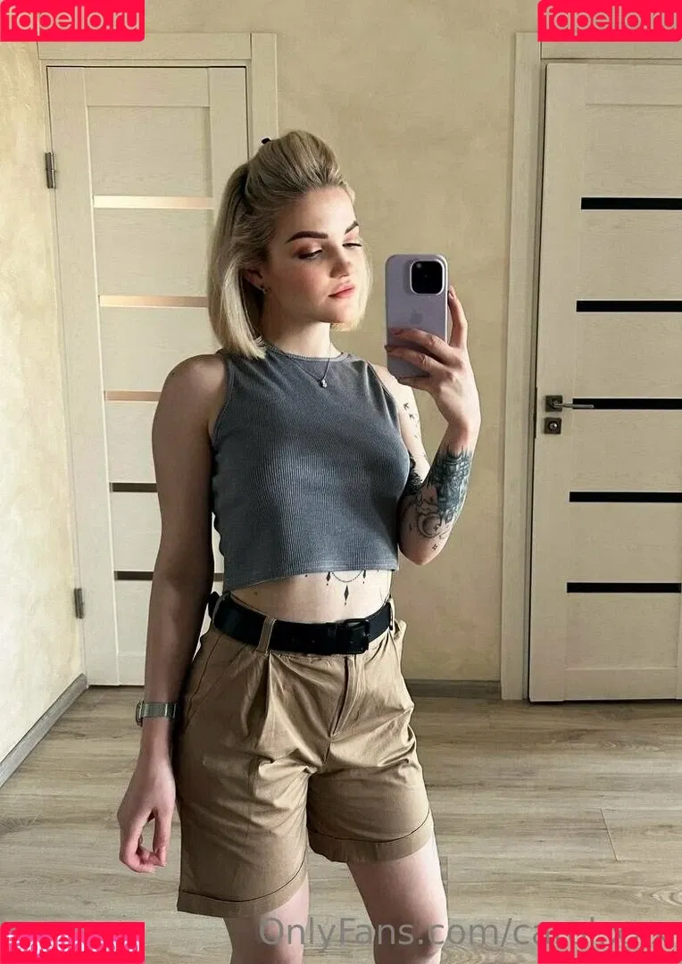 carol.xxx Onlyfans Photo Gallery 