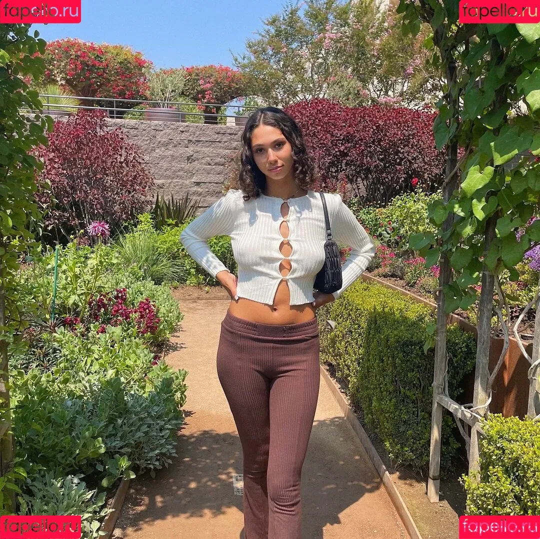 Maia Serena Onlyfans Photo Gallery 