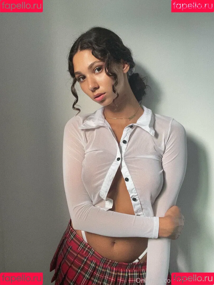 Maia Serena Onlyfans Photo Gallery 