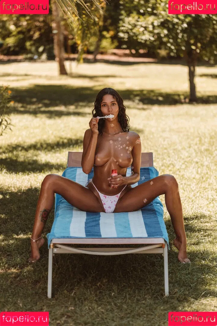 Maia Serena Onlyfans Photo Gallery 
