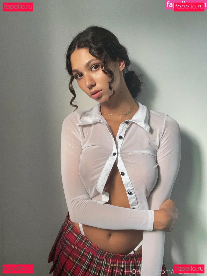 Maia Serena Onlyfans Photo Gallery 