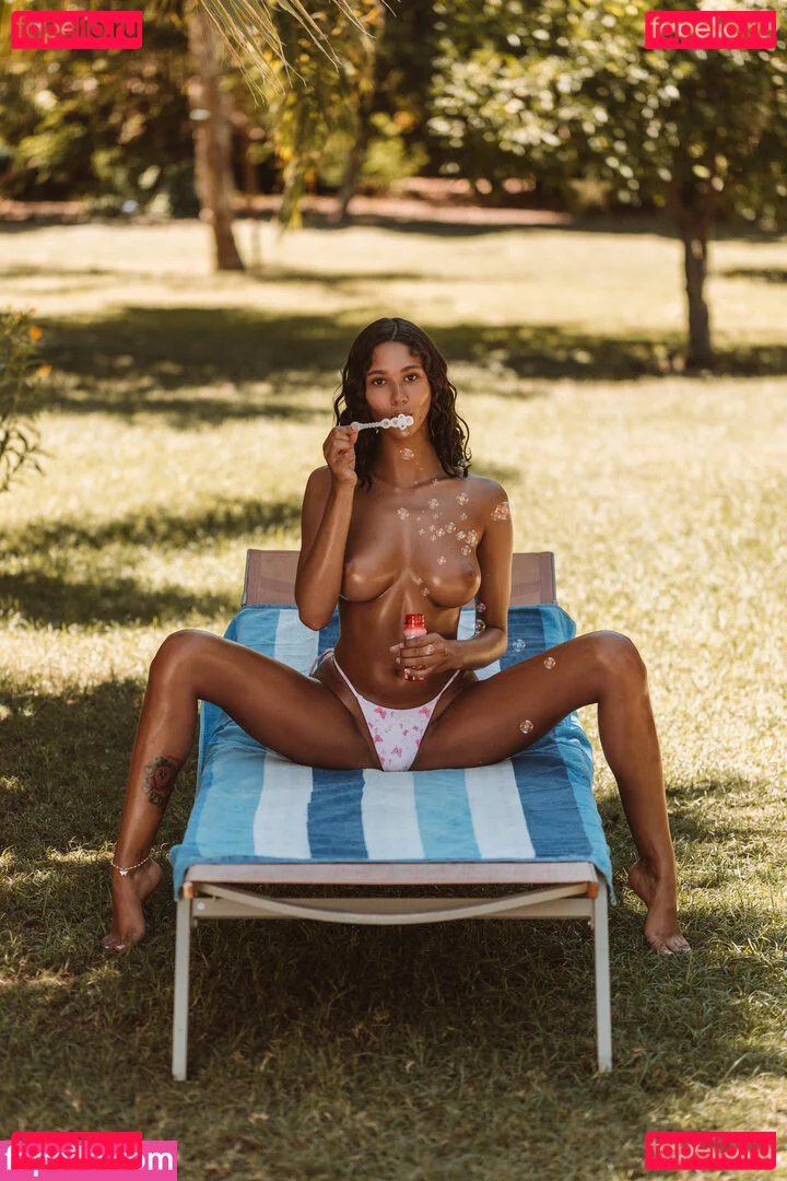 Maia Serena Onlyfans Photo Gallery 