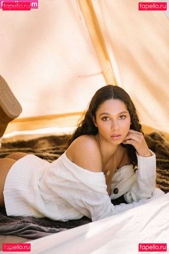 Maia Serena Onlyfans Photo Gallery 