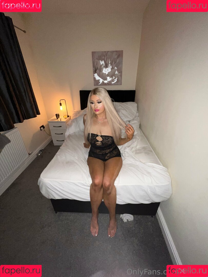 Amyvx Onlyfans Photo Gallery 