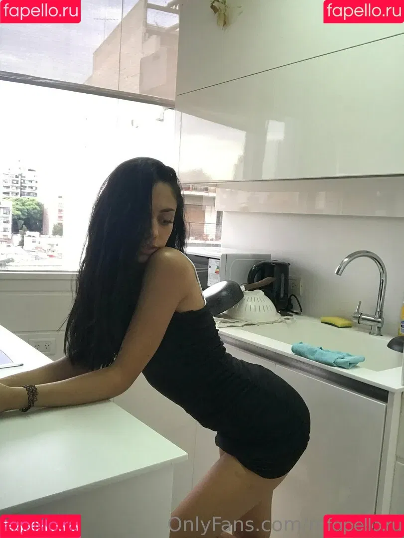 Melina Lox Onlyfans Photo Gallery 