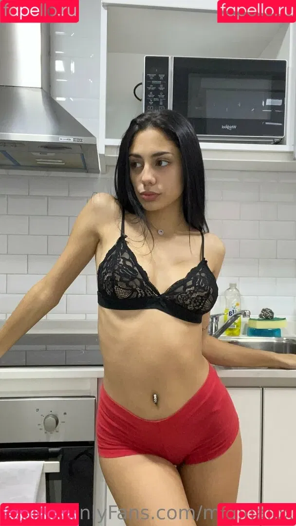 Melina Lox Onlyfans Photo Gallery 