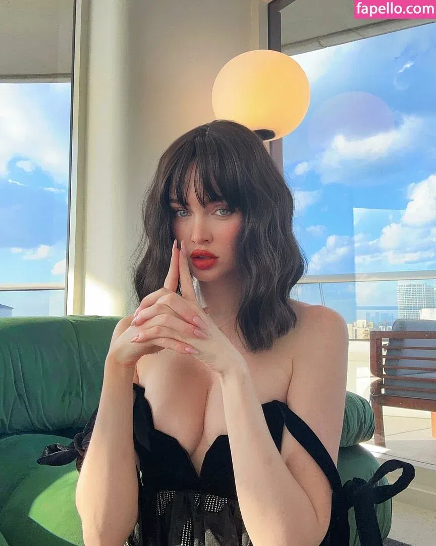 Angelina Michelle Onlyfans Photo Gallery 