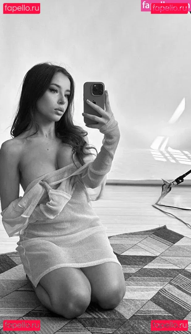 Uberchini Onlyfans Photo Gallery 