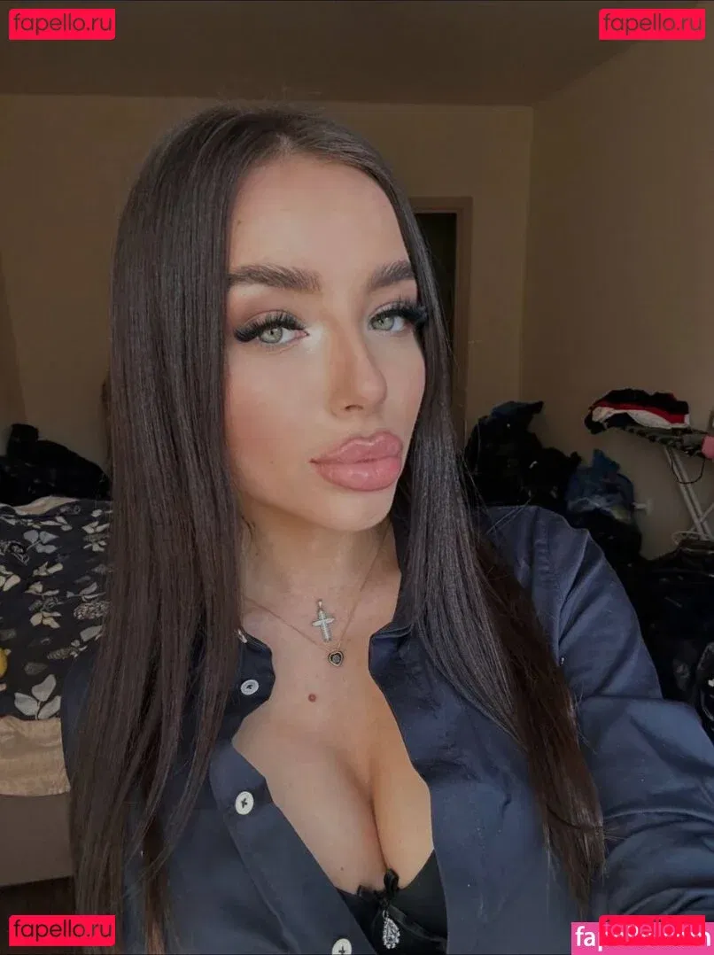 Uberchini Onlyfans Photo Gallery 