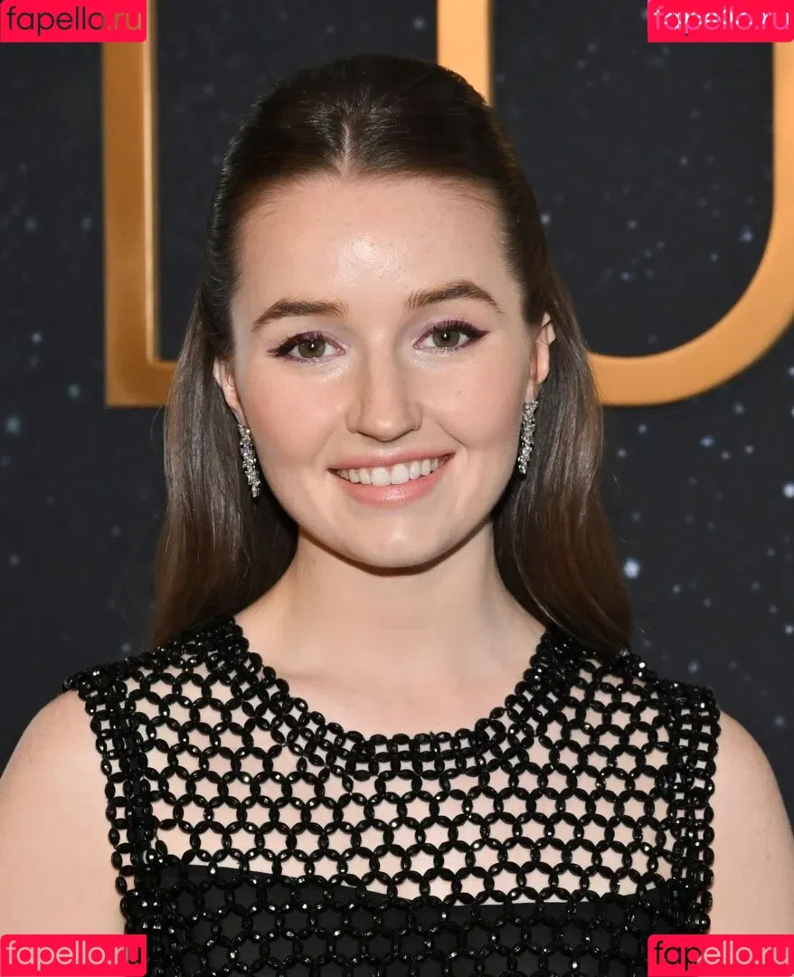 Kaitlyn Dever Onlyfans Photo Gallery 