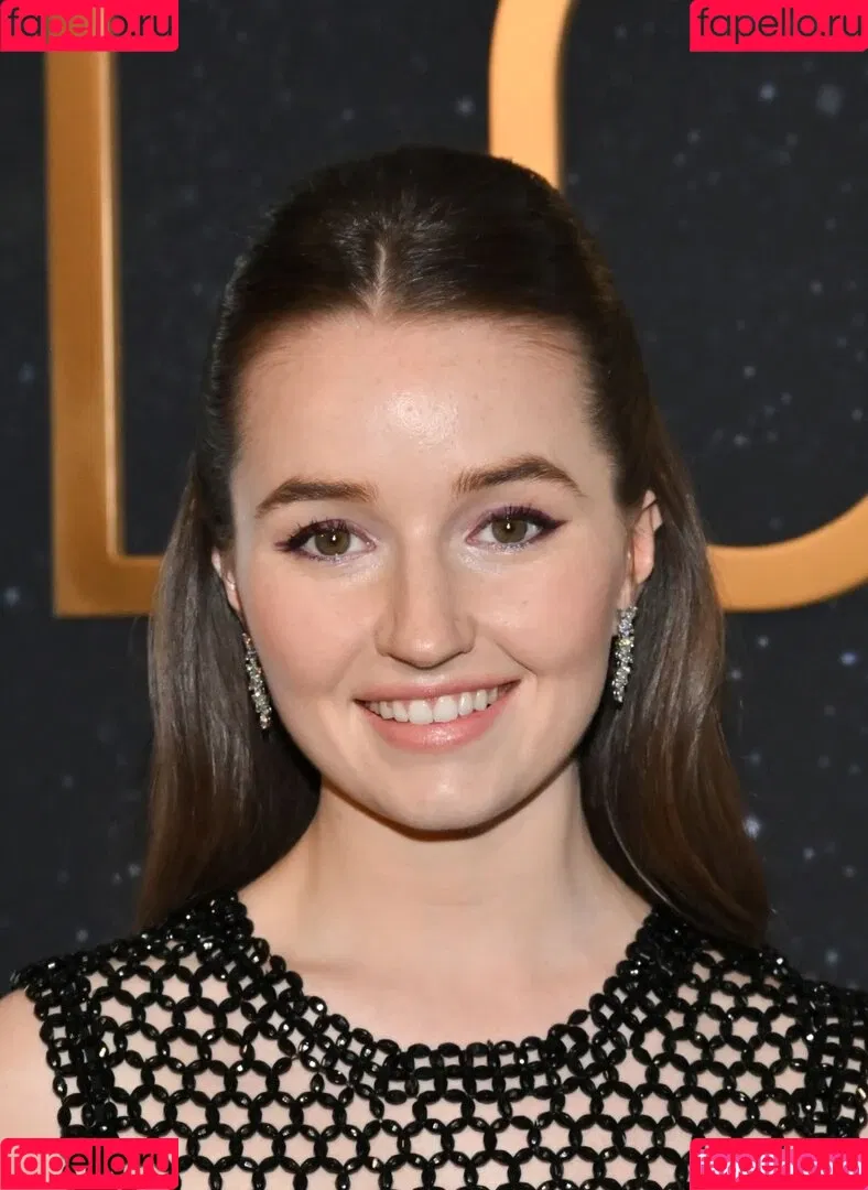 Kaitlyn Dever Onlyfans Photo Gallery 