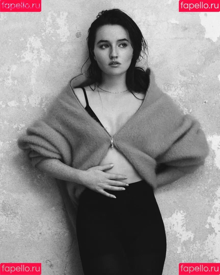 Kaitlyn Dever Onlyfans Photo Gallery 