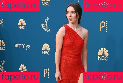 Kaitlyn Dever Onlyfans Photo Gallery 