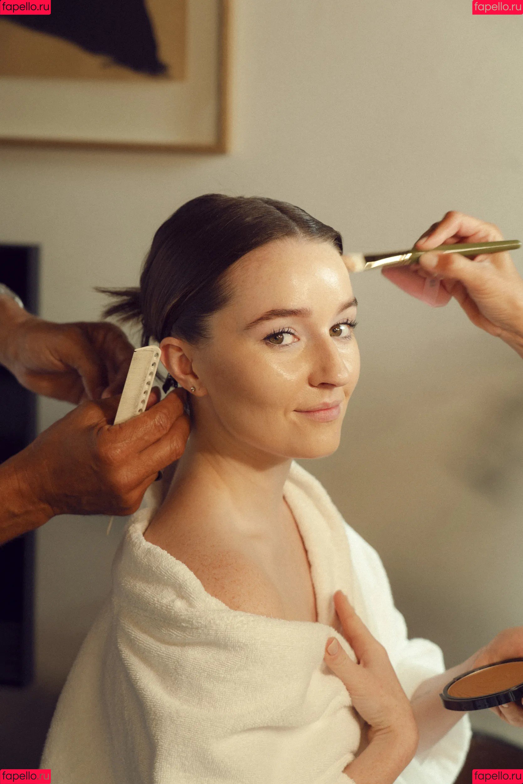 Kaitlyn Dever Onlyfans Photo Gallery 