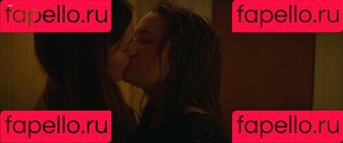 Kaitlyn Dever Onlyfans Photo Gallery 