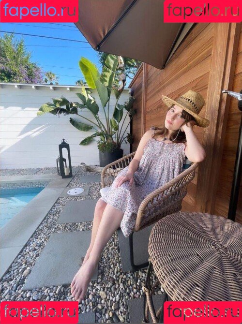 Kaitlyn Dever Onlyfans Photo Gallery 