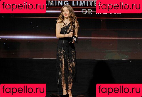 Kaitlyn Dever Onlyfans Photo Gallery 