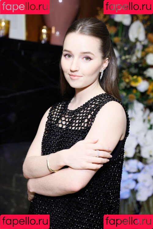 Kaitlyn Dever Onlyfans Photo Gallery 