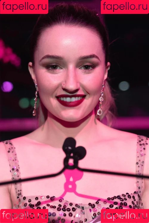 Kaitlyn Dever Onlyfans Photo Gallery 