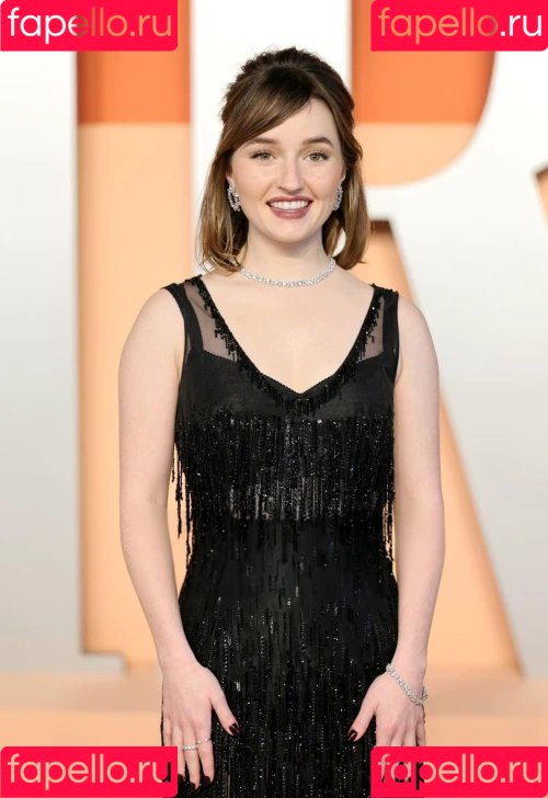 Kaitlyn Dever Onlyfans Photo Gallery 