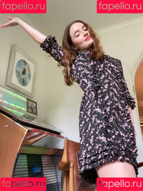 Kaitlyn Dever Onlyfans Photo Gallery 