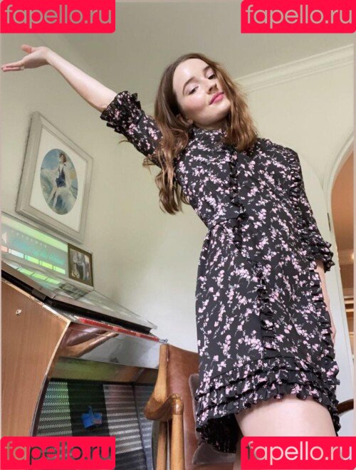 Kaitlyn Dever Onlyfans Photo Gallery 