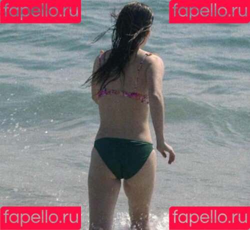 Kaitlyn Dever Onlyfans Photo Gallery 