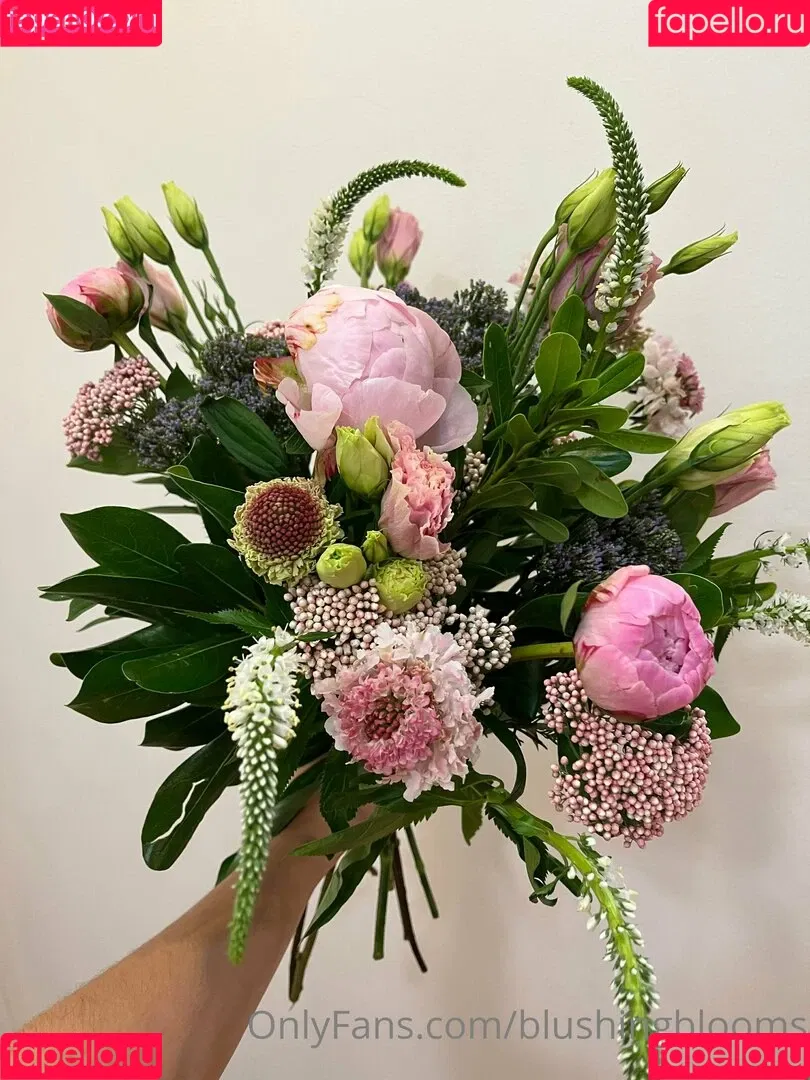 blushingblooms Onlyfans Photo Gallery 