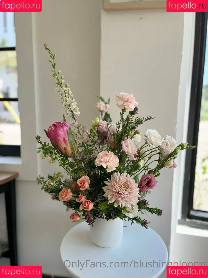 blushingblooms Onlyfans Photo Gallery 