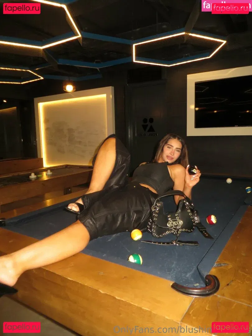 blushingblooms Onlyfans Photo Gallery 