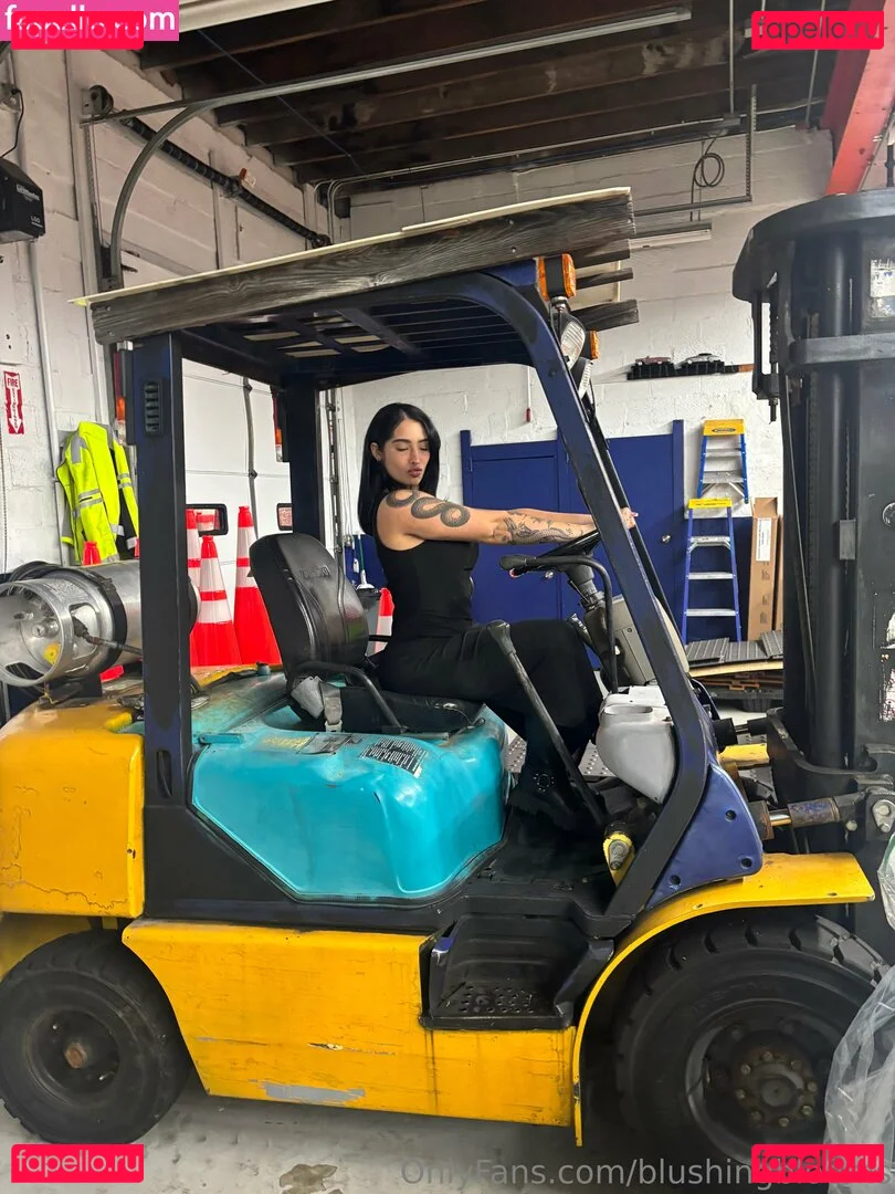 blushingblooms Onlyfans Photo Gallery 