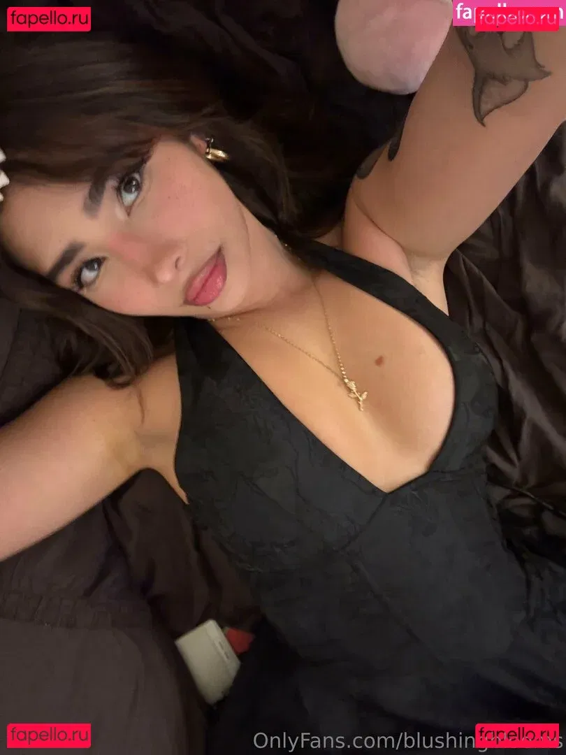 blushingblooms Onlyfans Photo Gallery 