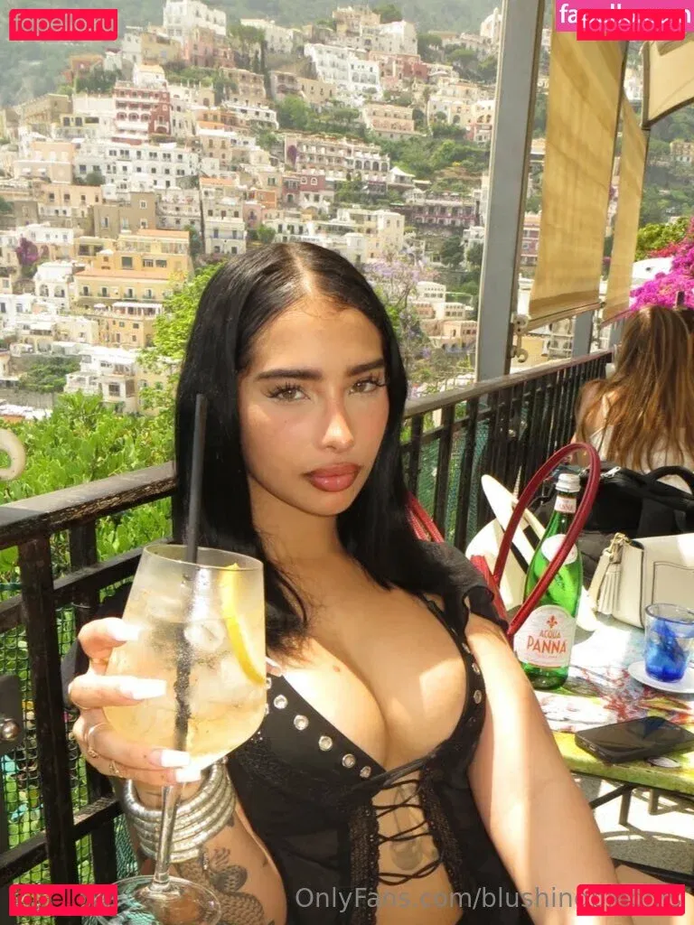 blushingblooms Onlyfans Photo Gallery 