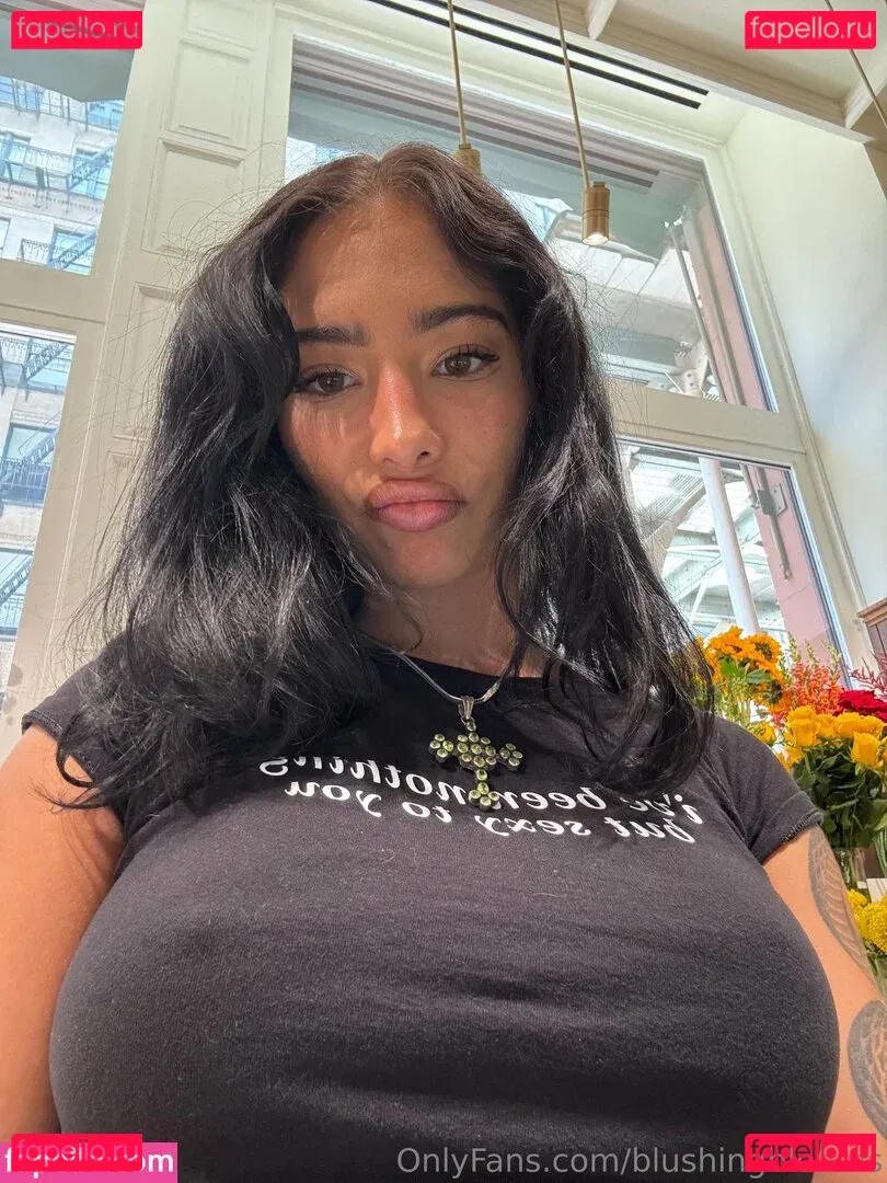 blushingblooms Onlyfans Photo Gallery 