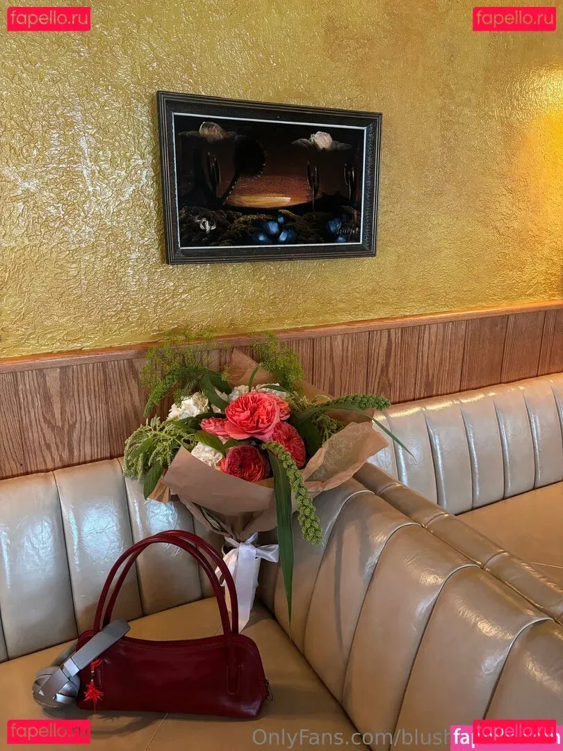 blushingblooms Onlyfans Photo Gallery 