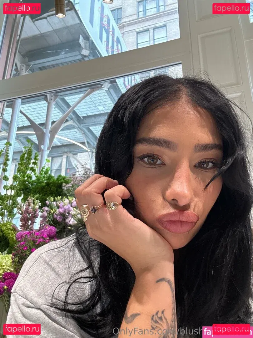 blushingblooms Onlyfans Photo Gallery 