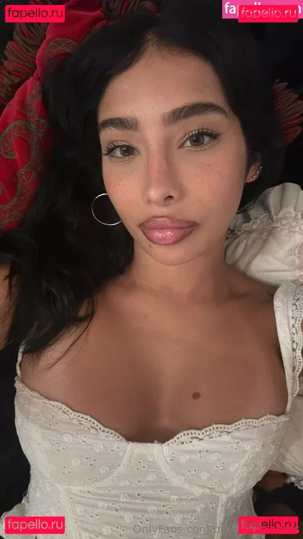 blushingblooms Onlyfans Photo Gallery 