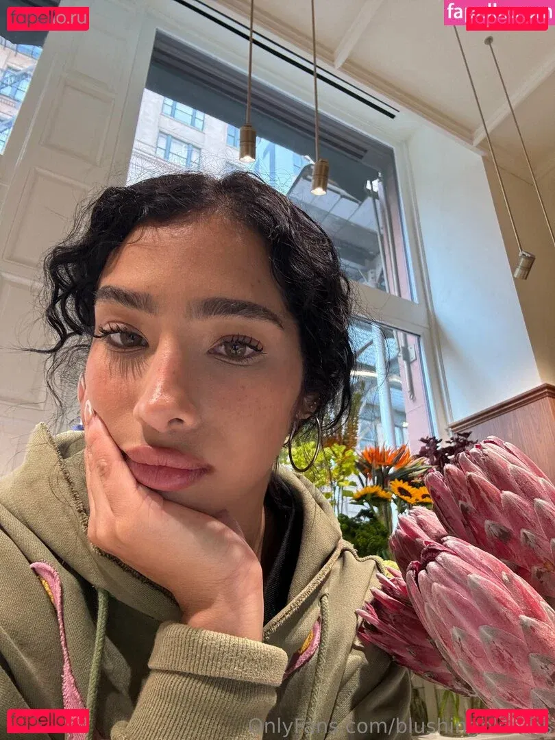 blushingblooms Onlyfans Photo Gallery 