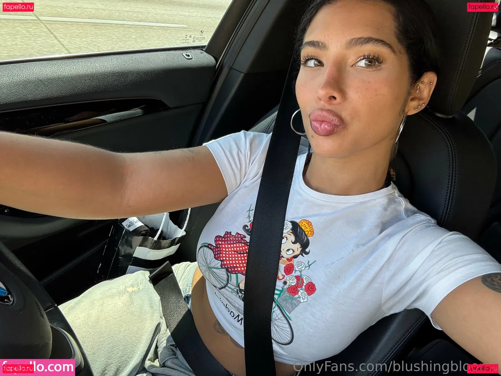 blushingblooms Onlyfans Photo Gallery 