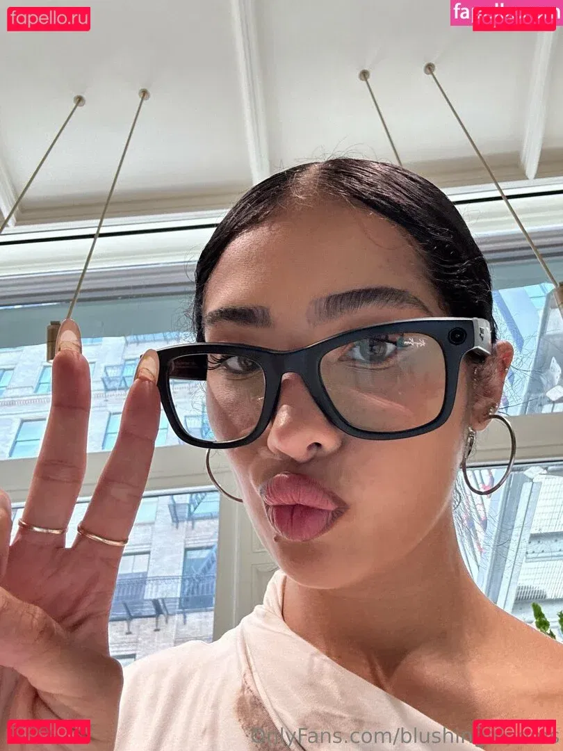 blushingblooms Onlyfans Photo Gallery 