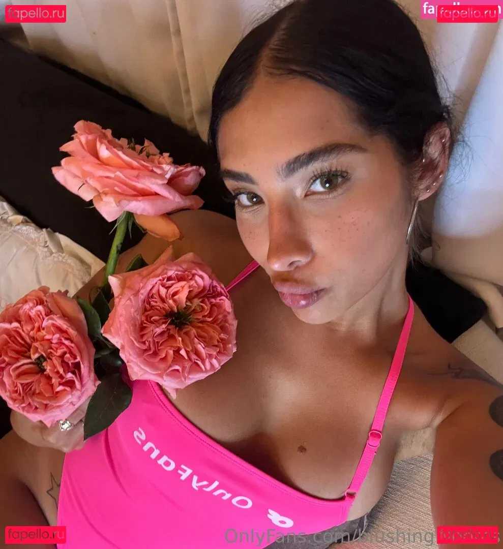 blushingblooms Onlyfans Photo Gallery 