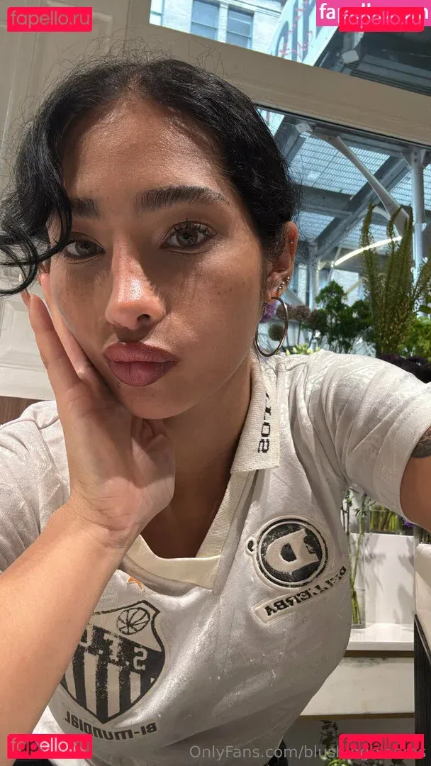 blushingblooms Onlyfans Photo Gallery 