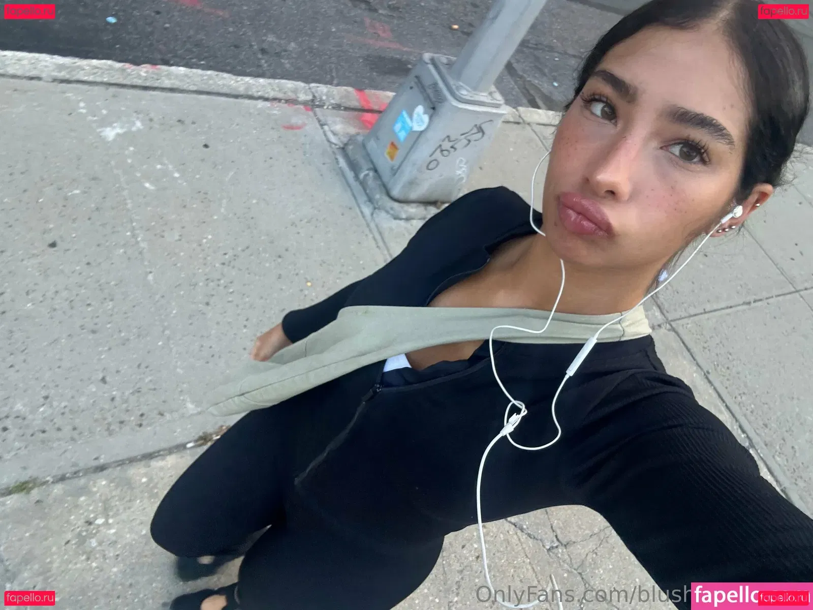 blushingblooms Onlyfans Photo Gallery 