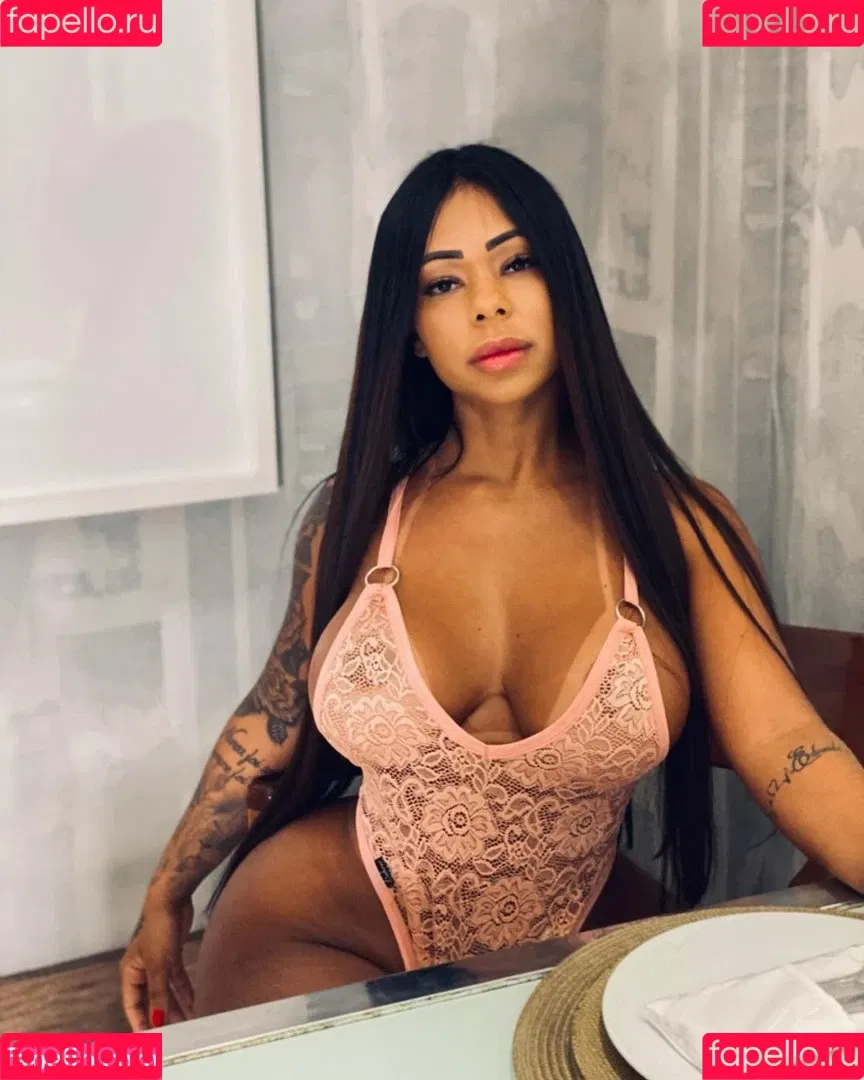 Valentina Ferraz Onlyfans Photo Gallery 