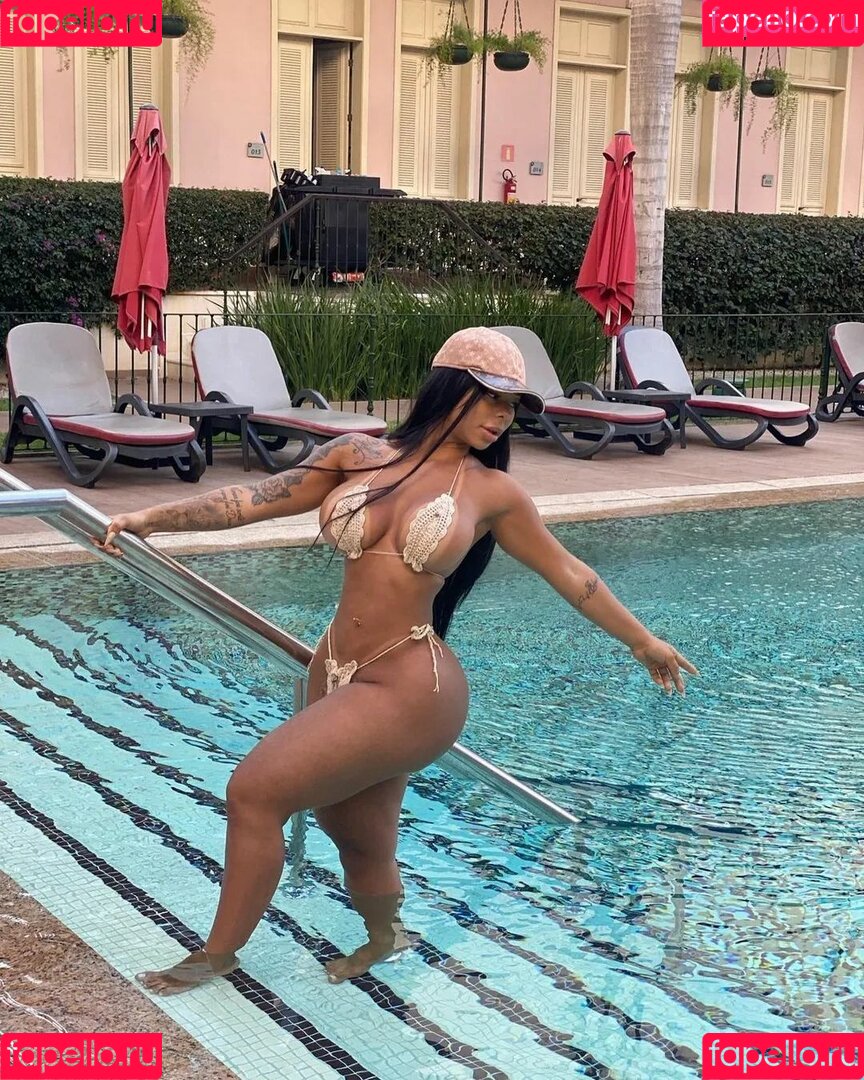 Valentina Ferraz Onlyfans Photo Gallery 