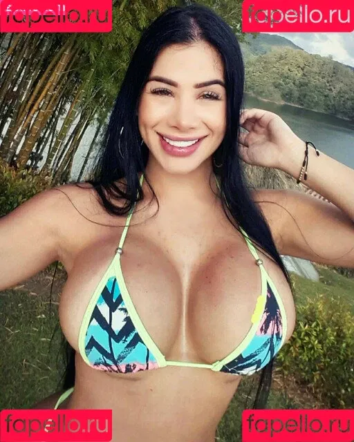 Jakeline Serna Onlyfans Photo Gallery 